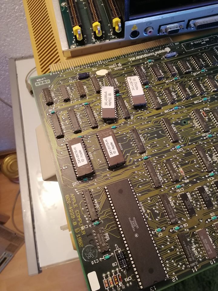apple macintosh roms