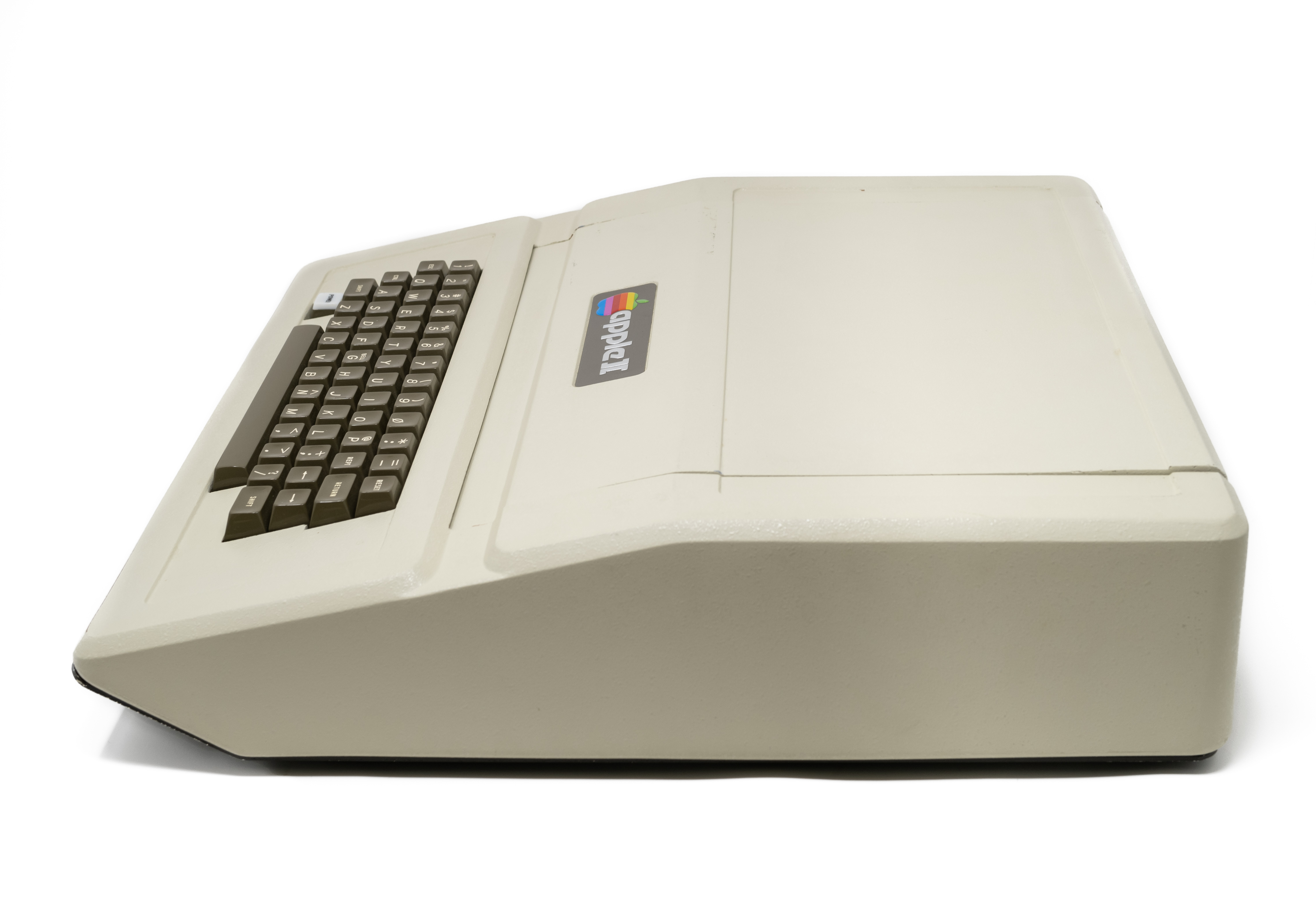 Apple II 0092 side view
