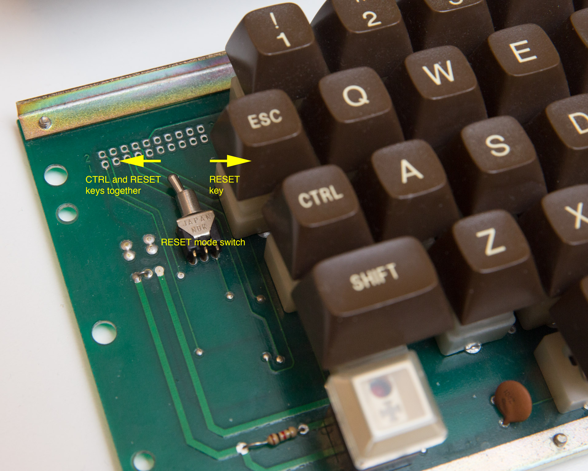 Apple II clone keyboard "reset mode" switch