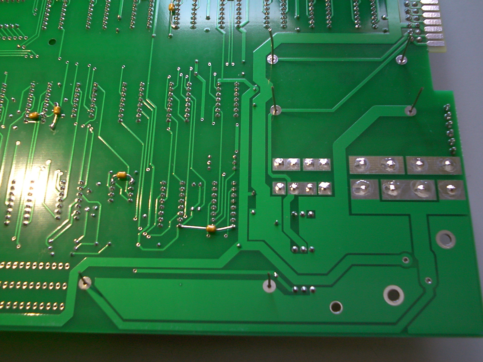 Capacitor leads prior soldering