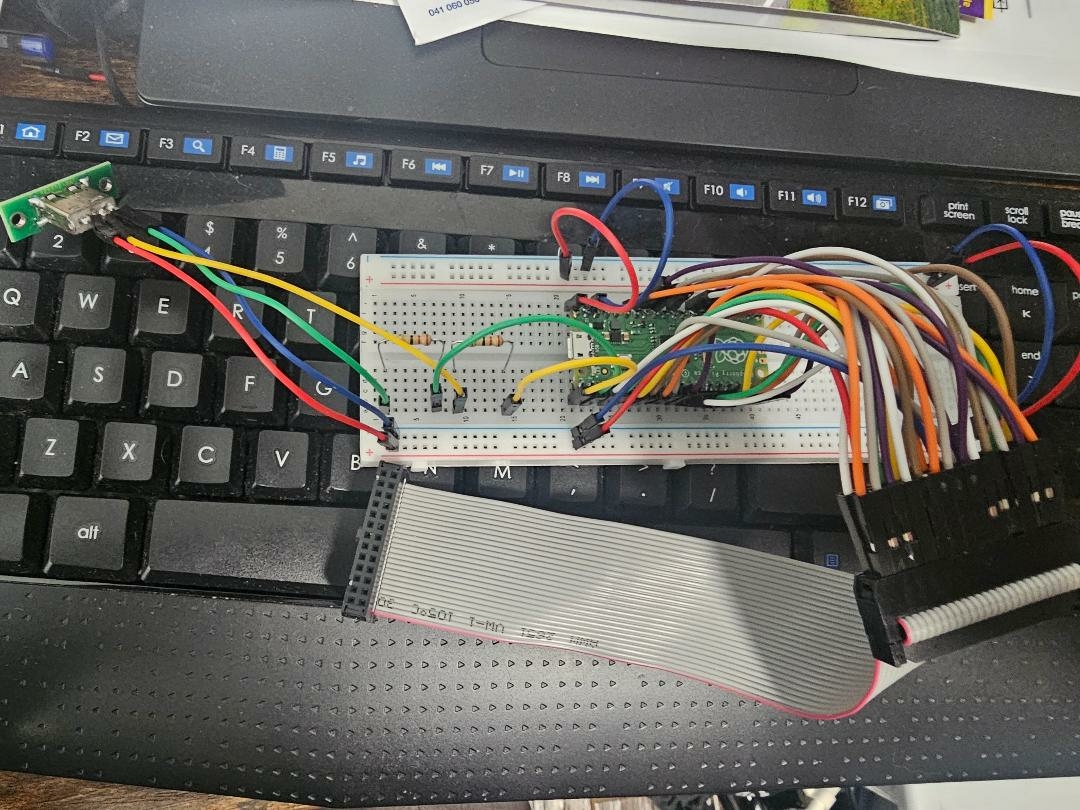 Apple //e RPi Pico USB Keyboard Adapter prototype
