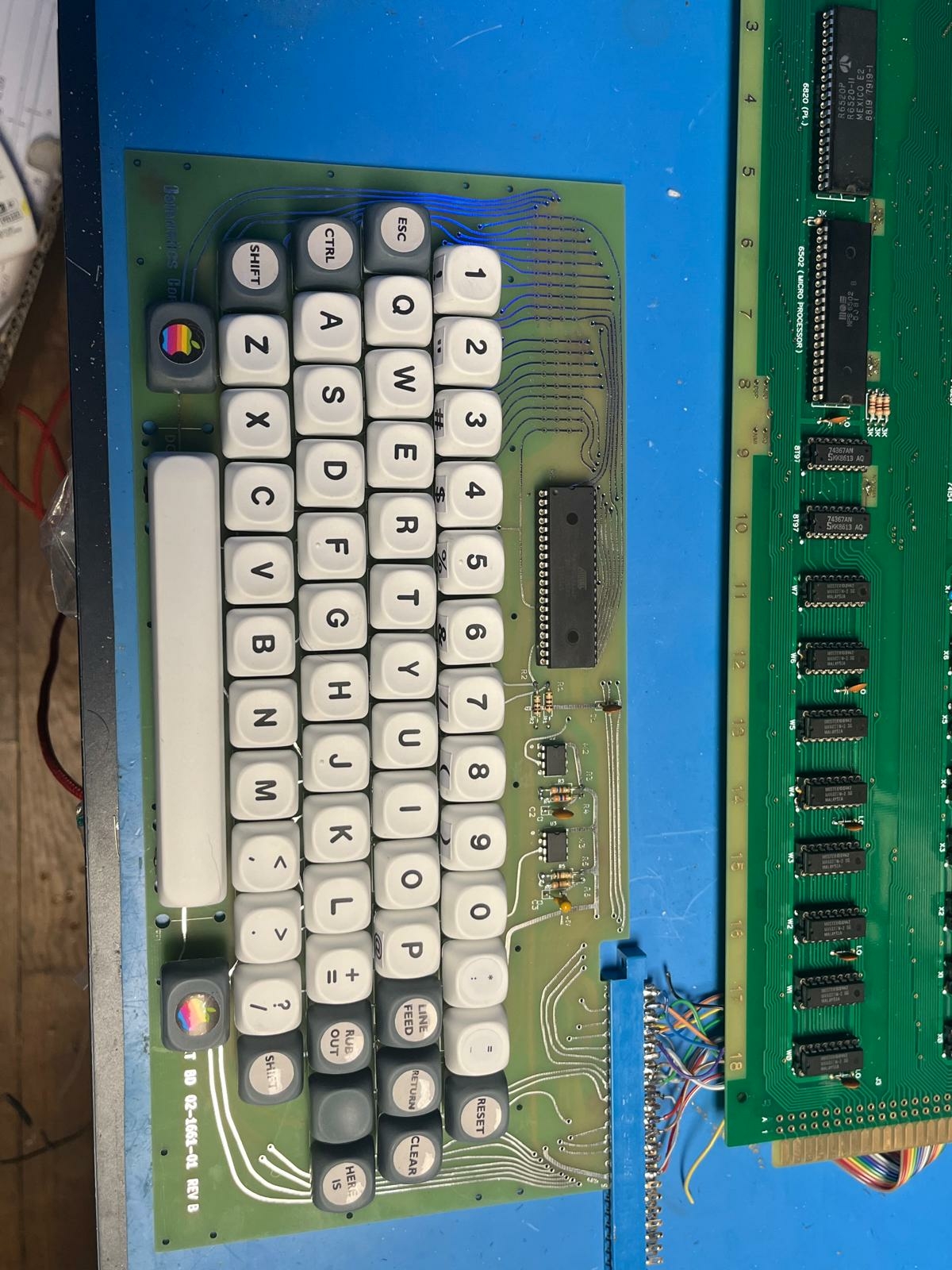 Replica Datanetics keyboard with Atmel MCU and Cherry MX switches