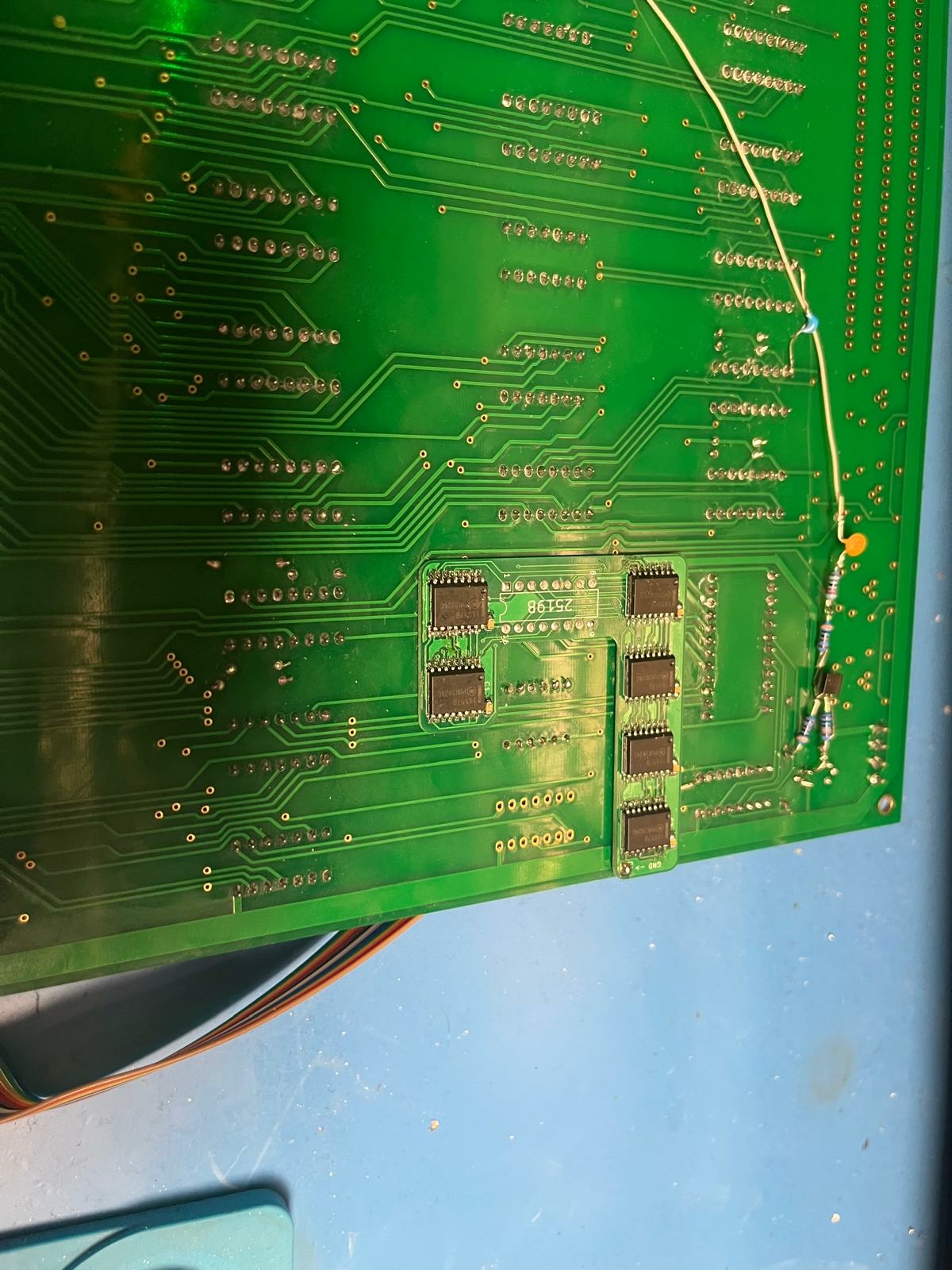 Apple 1 replica back (closer view)