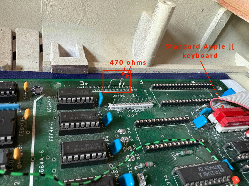 Apple IIE mod for standard keyboard on motherboard clone from JK