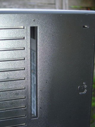Quadra 7100b - Front Detail